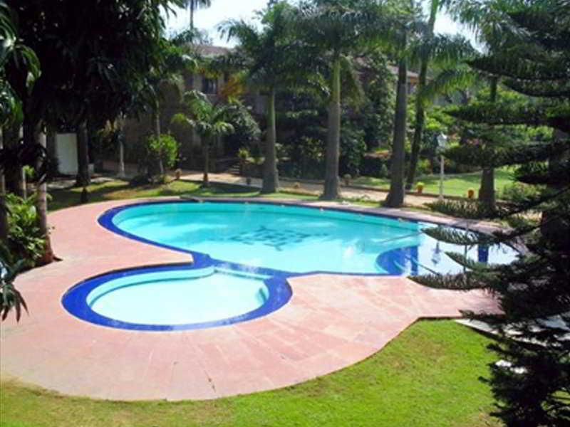 Cama Rajputana Club Resort Mount Abu Esterno foto